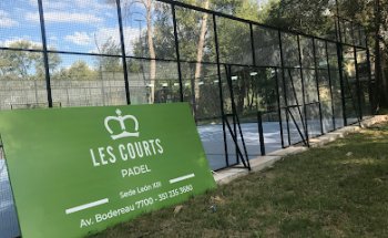 Les Courts - Fútbol y Padel
