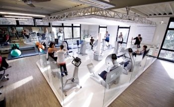 Sportpark Landwehr Solingen | Fitnessstudio, Padel, Squash & Indoor Fußball