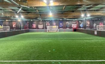 FIVE ARENA - 5 FIVE ⚽️ & 2 PADEL ????