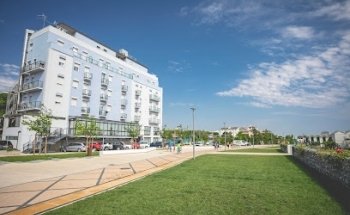 Hotel Baya- Piscina, Tennis & Padel