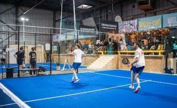 Peakz Padel Amsterdam Kauwgomballenkwartier | Padelclub