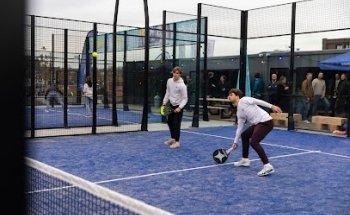Peakz Padel Haarlem Haarlemmerstroom | Padelclub