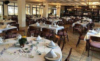 Los Ángeles Torrevieja restaurante piscina